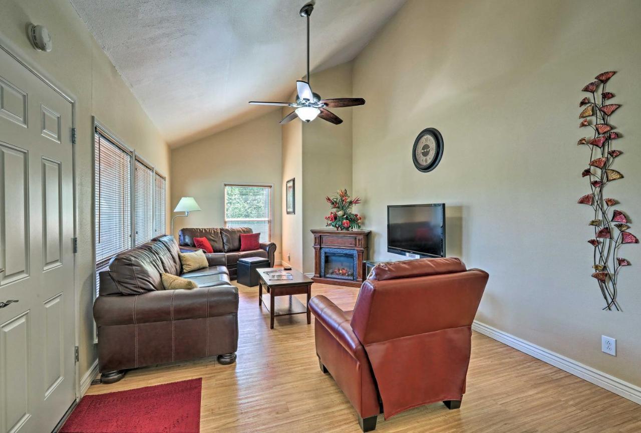 Flagstaff Townhome With Deck Easy Access Downtown! المظهر الخارجي الصورة
