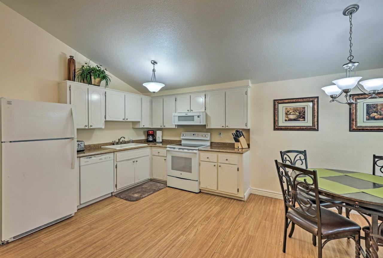Flagstaff Townhome With Deck Easy Access Downtown! المظهر الخارجي الصورة